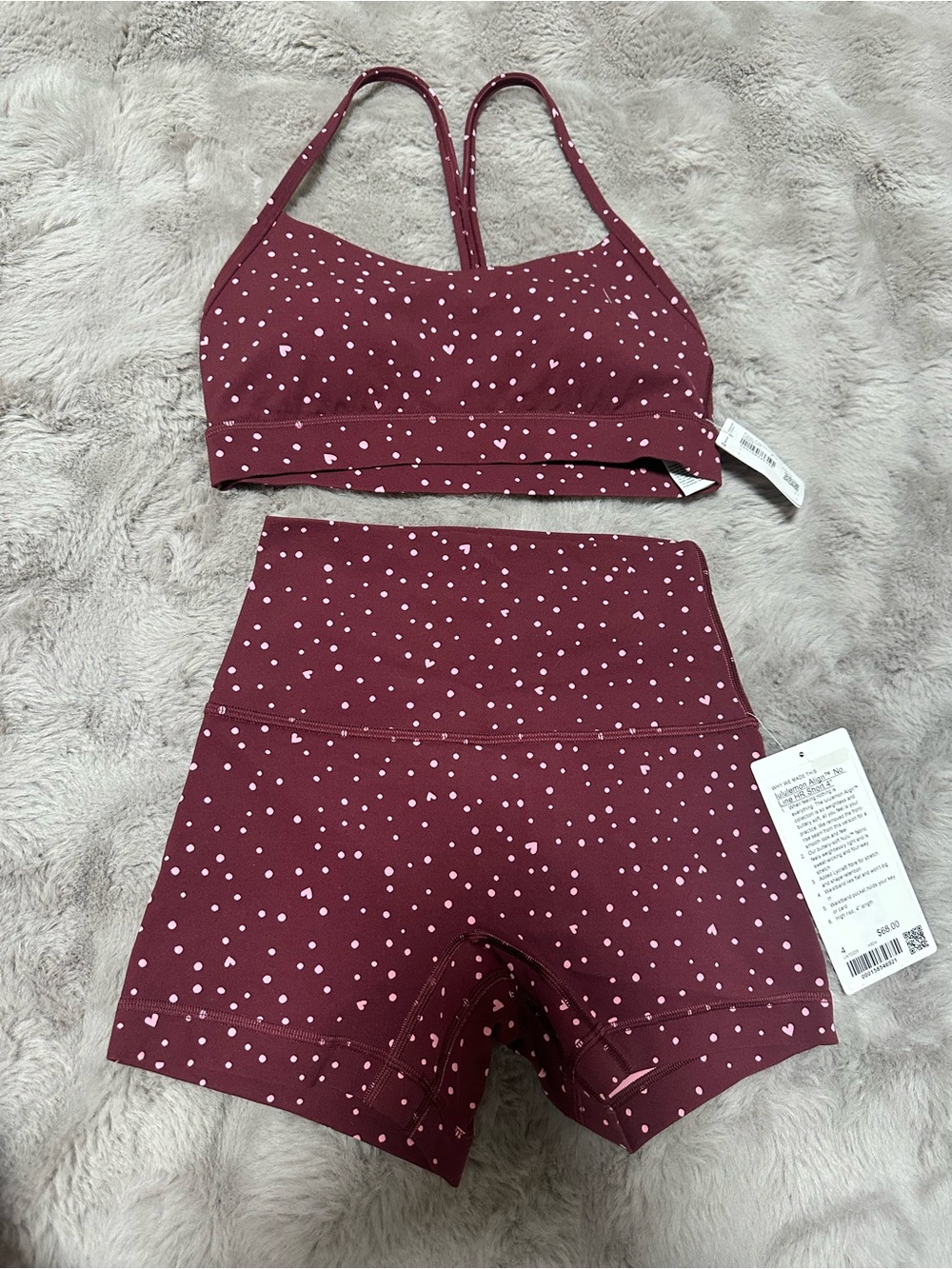NWT lululemon heart scatter dot burgundy Size 6 Size 4 - Picture 2 of 4